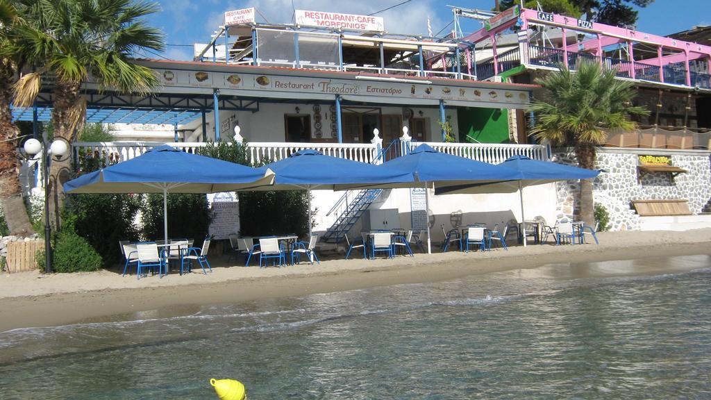 Oasis Hotel Theodoros & Litsa Galaris Agia Marina  Exterior foto