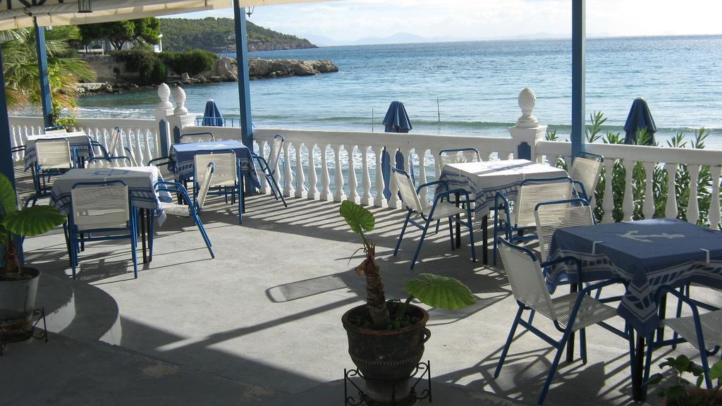 Oasis Hotel Theodoros & Litsa Galaris Agia Marina  Exterior foto